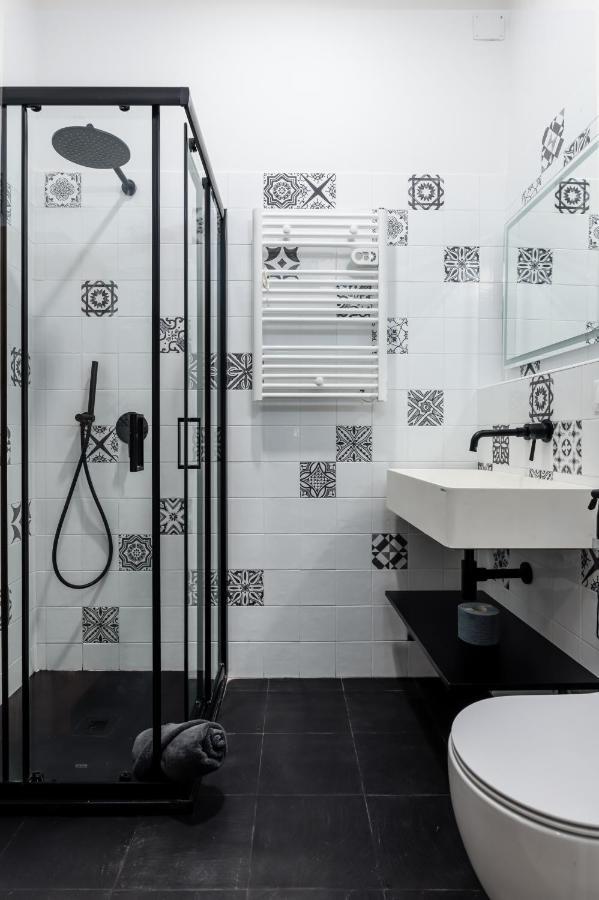 Esclusivo 130 Mq + Terrazzo Via San Vincenzo Apartment Генуа Екстериор снимка